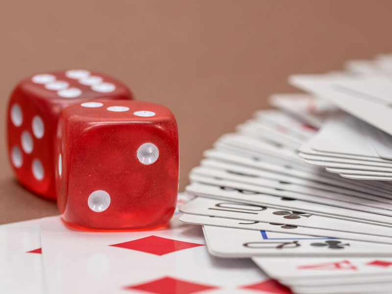Family Card Games Are a Good Way for Families to Bond