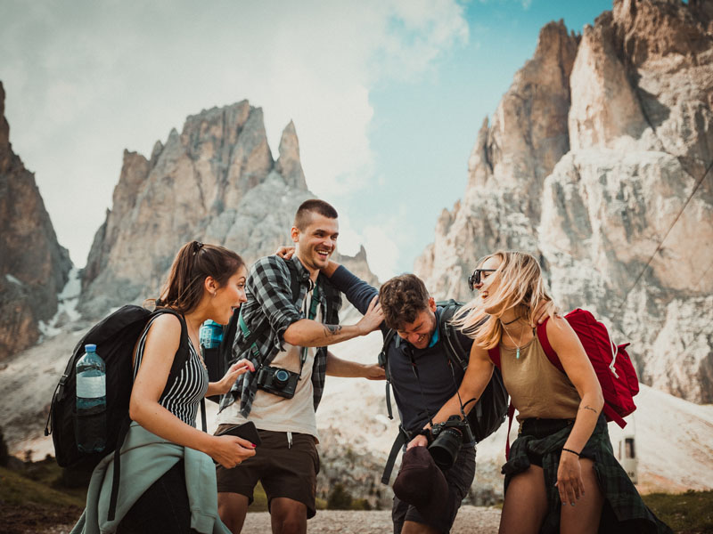 How Occasional Group and Double Dates Can Improve Your Marriage